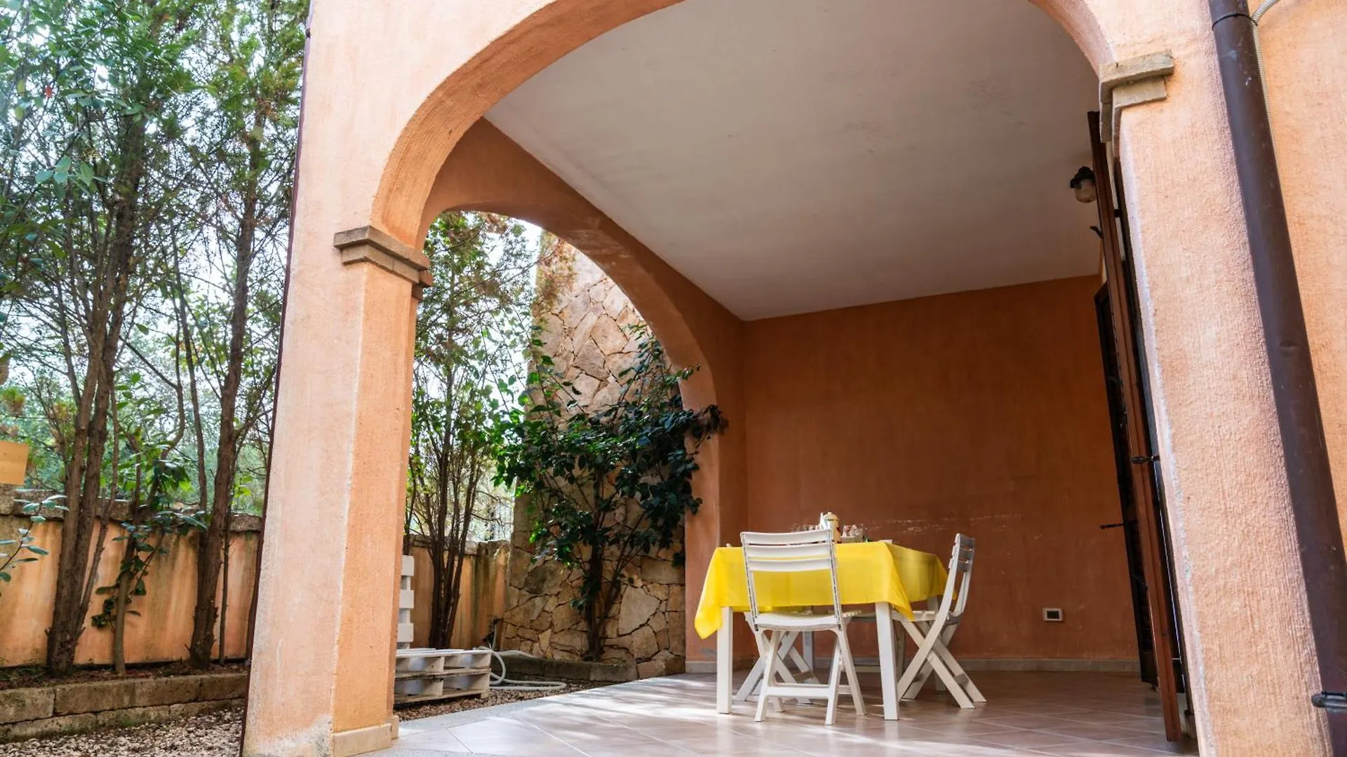 Apartamento Casa Matilda Villasimius, 7 Posti, 3 Stanze, Doppio Giardino